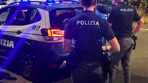 preso rapina rolex oggi a roma|Donna rapinata in un parcheggio. Bandito sfonda il vetro e.